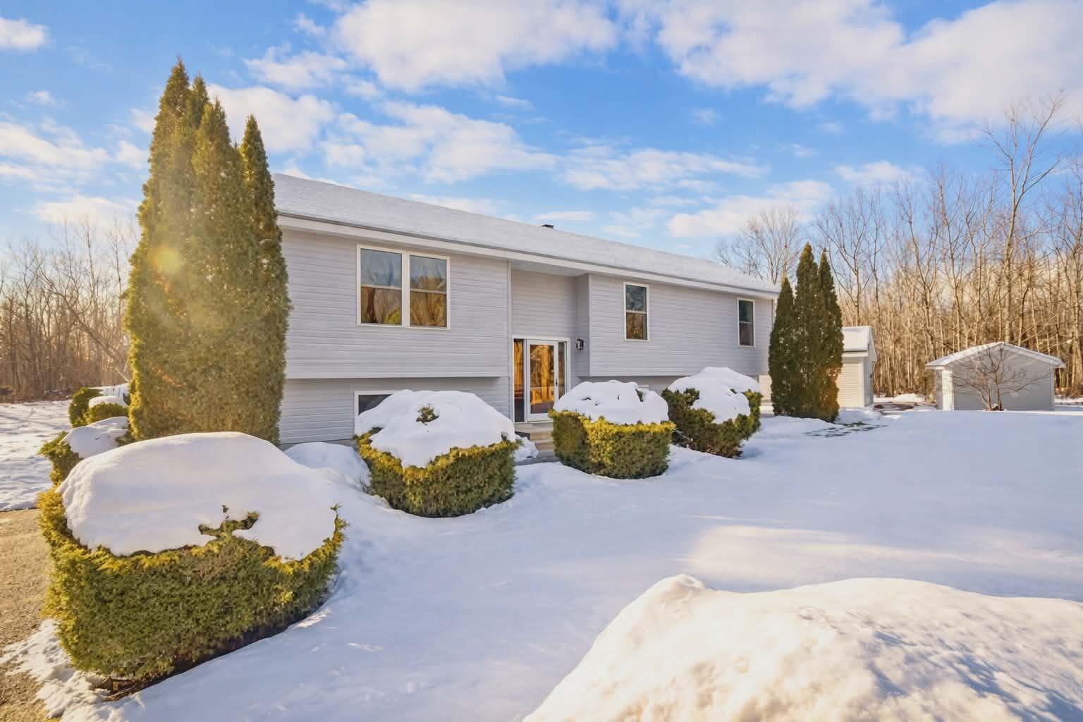 50 Emerald Drive Hampden ME 04444