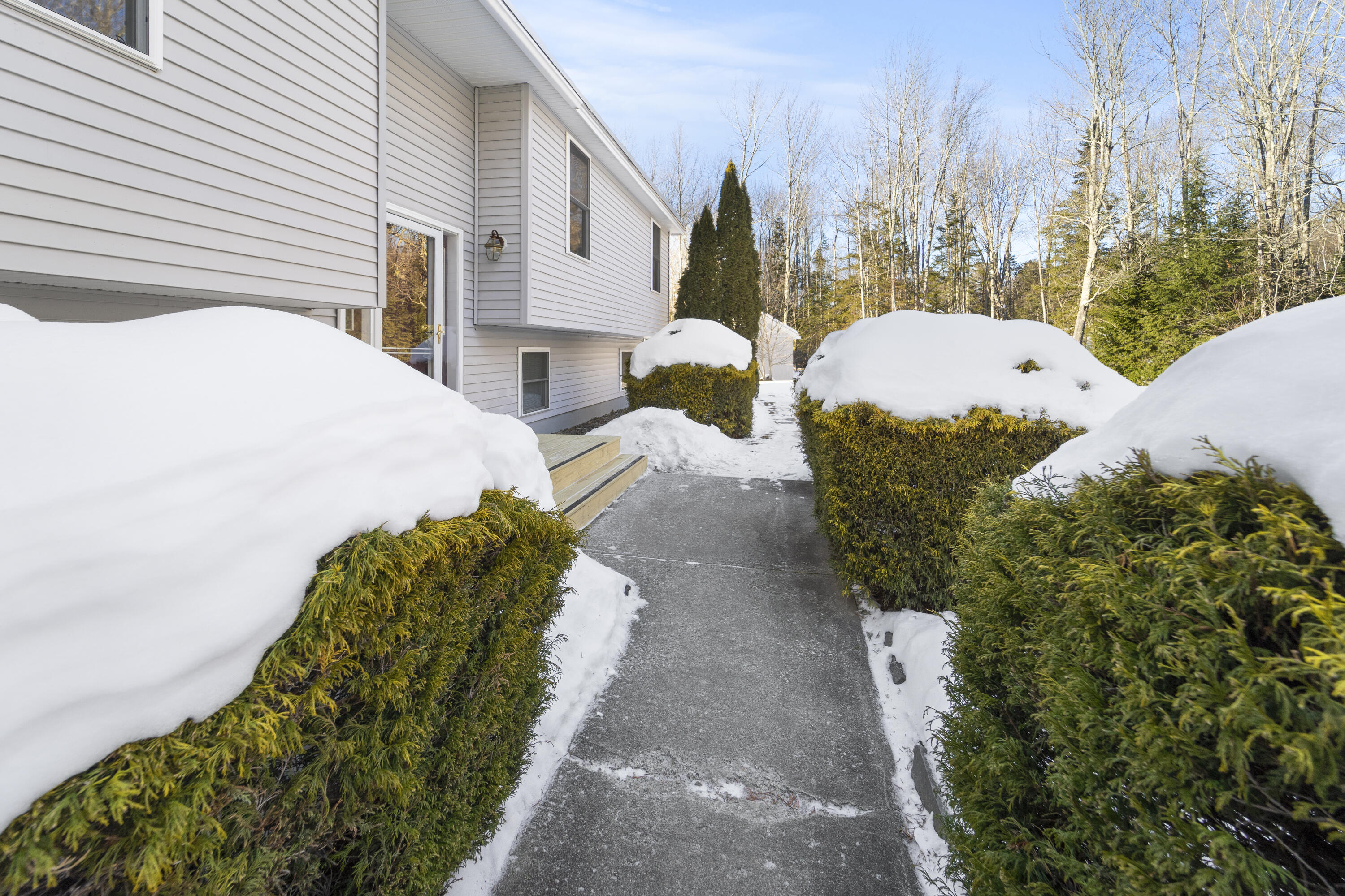 50 Emerald Drive Hampden ME 04444