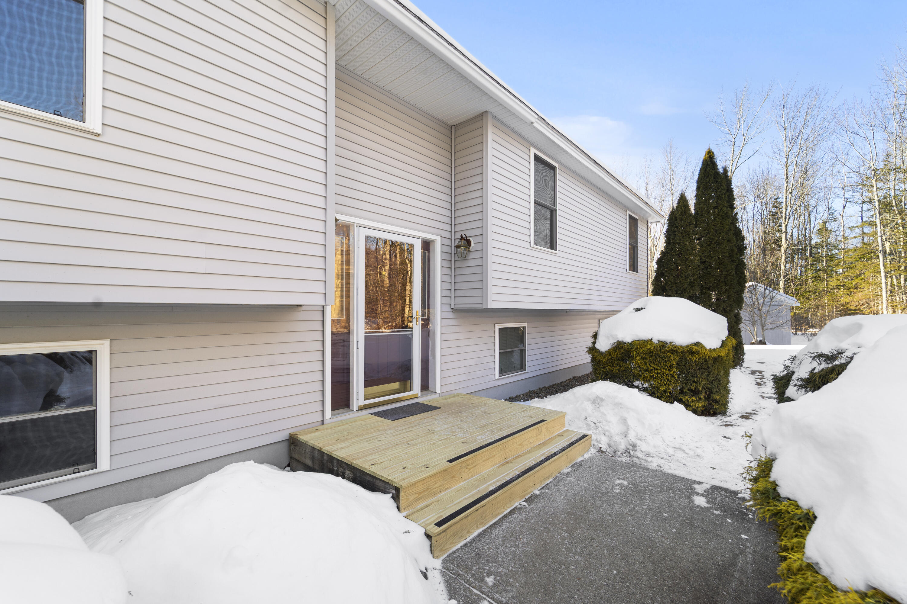 50 Emerald Drive Hampden ME 04444