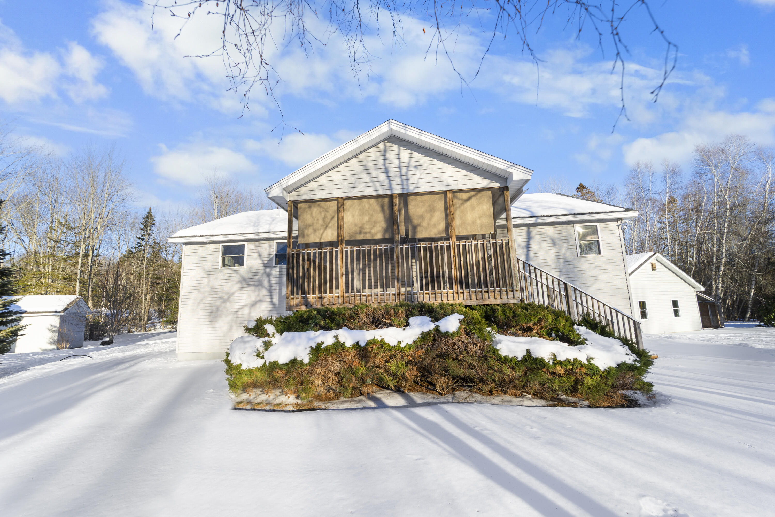 50 Emerald Drive Hampden ME 04444