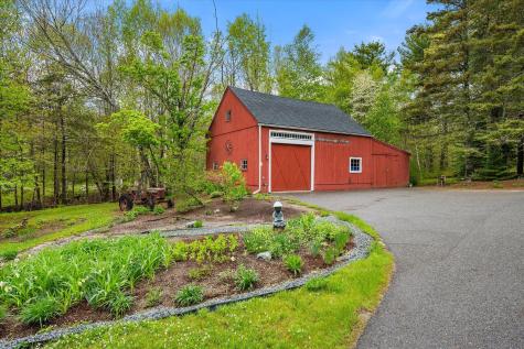 62 Blackswoods Road Franklin ME 04634