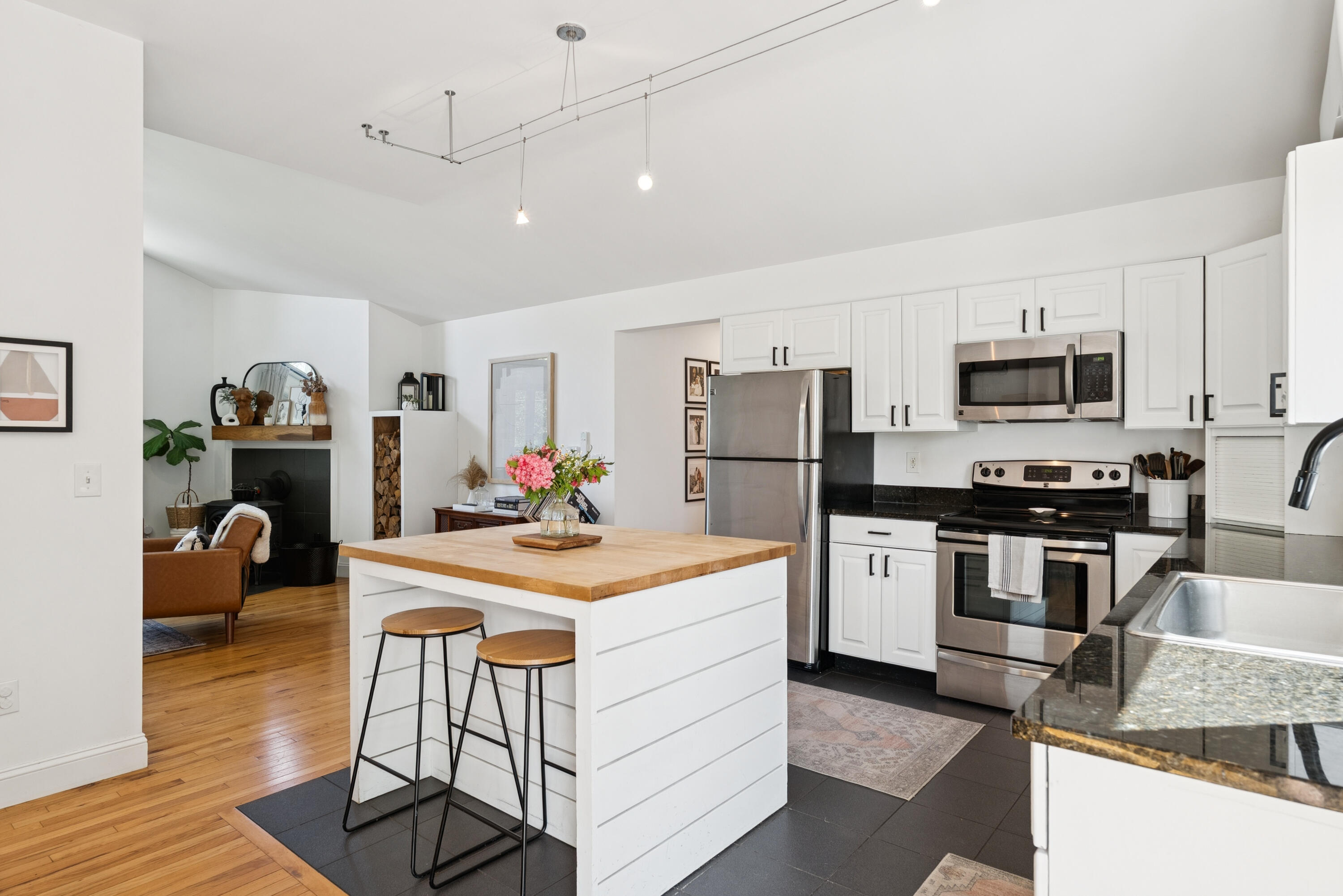 195 Lane Avenue Portland ME 04103