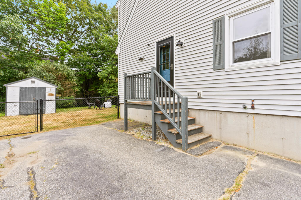 93 Two Rod Road Scarborough ME 04074