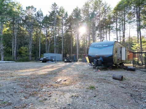 40 Trails End Lincoln ME 04457