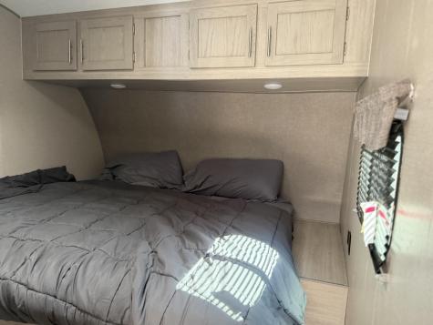 40 Trails End Lincoln ME 04457