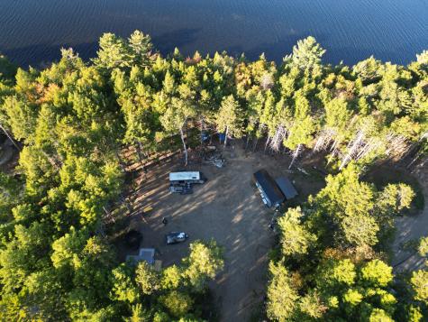 40 Trails End Lincoln ME 04457