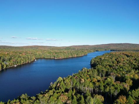 40 Trails End Lincoln ME 04457