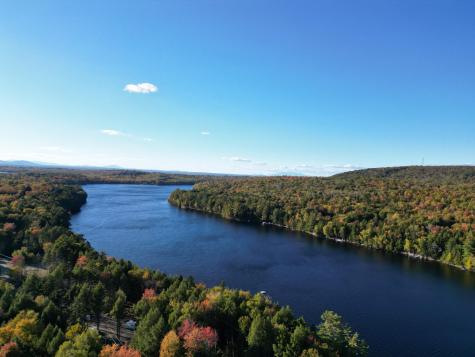 40 Trails End Lincoln ME 04457