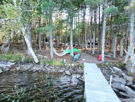 40 Trails End Lincoln ME 04457