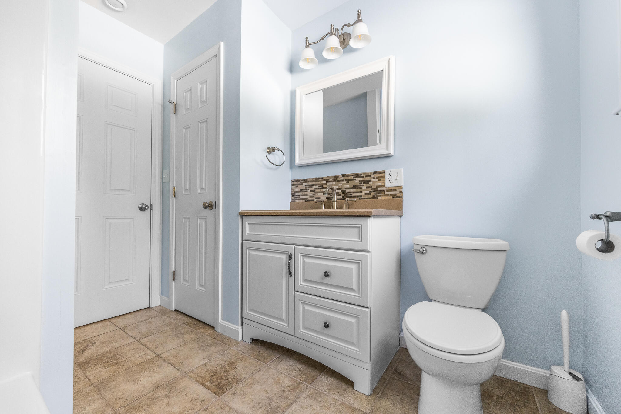 84 St Louis Avenue Hermon ME 04401