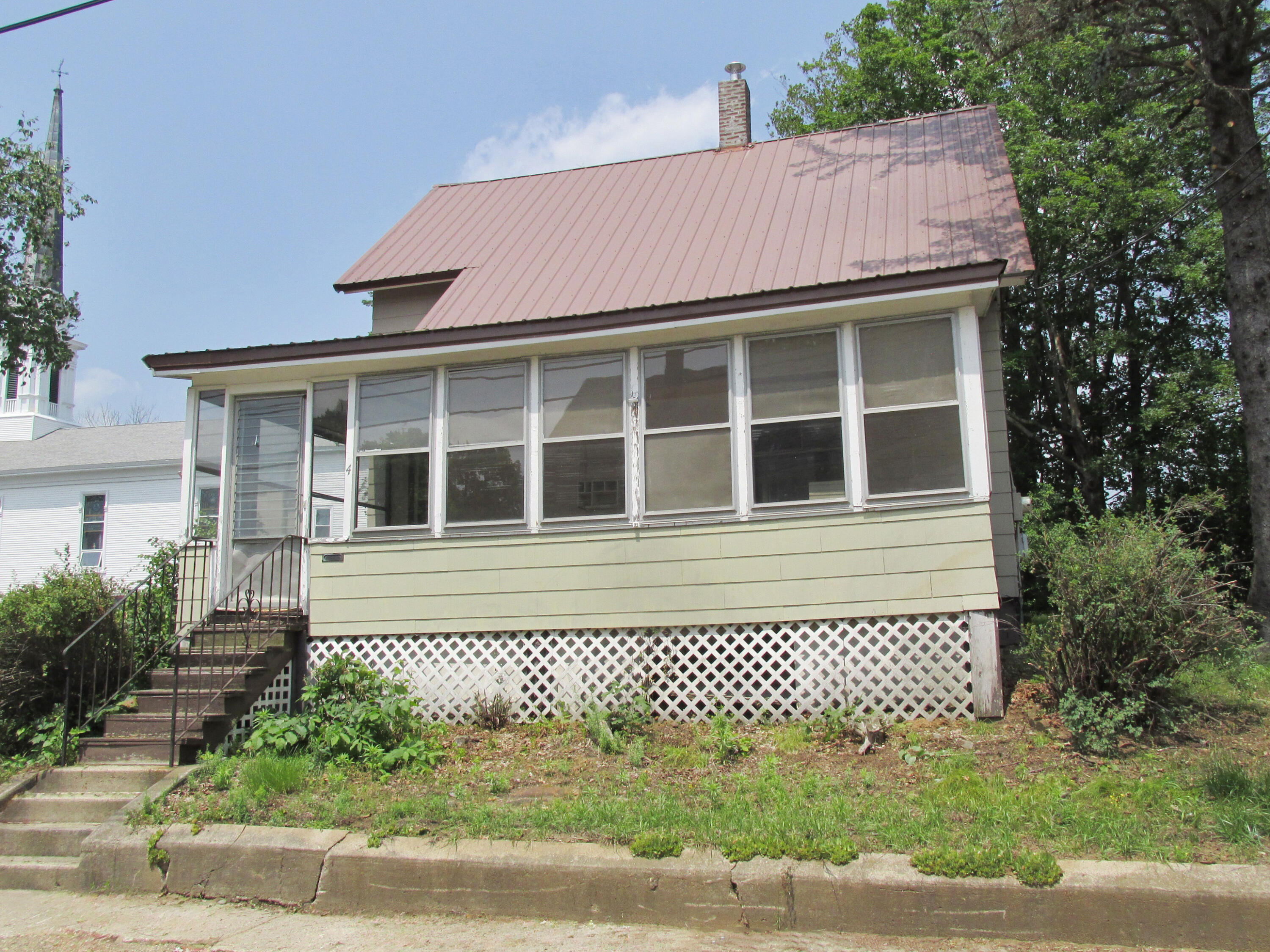 4 George Street Sanford ME 04083