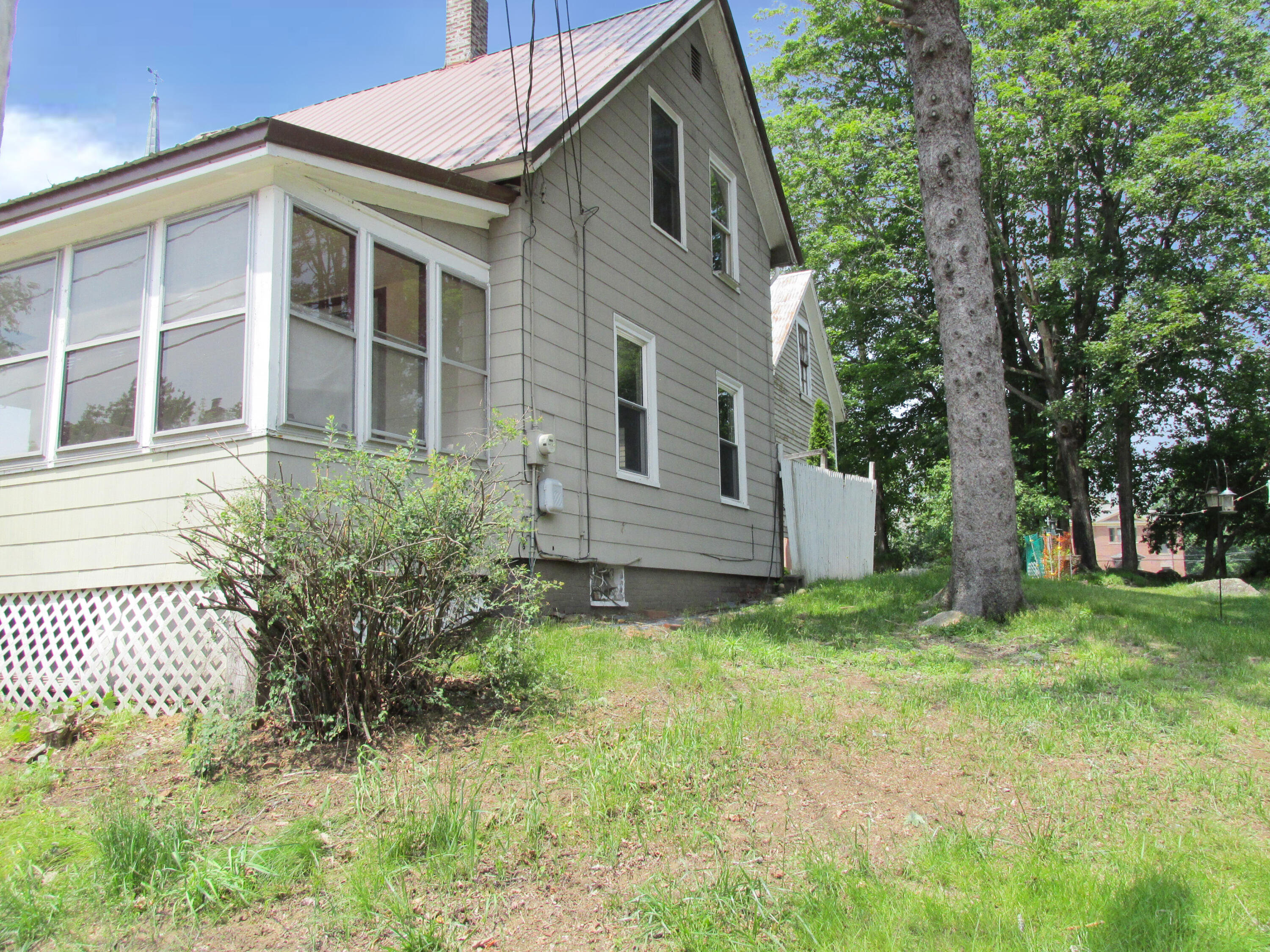 4 George Street Sanford ME 04083