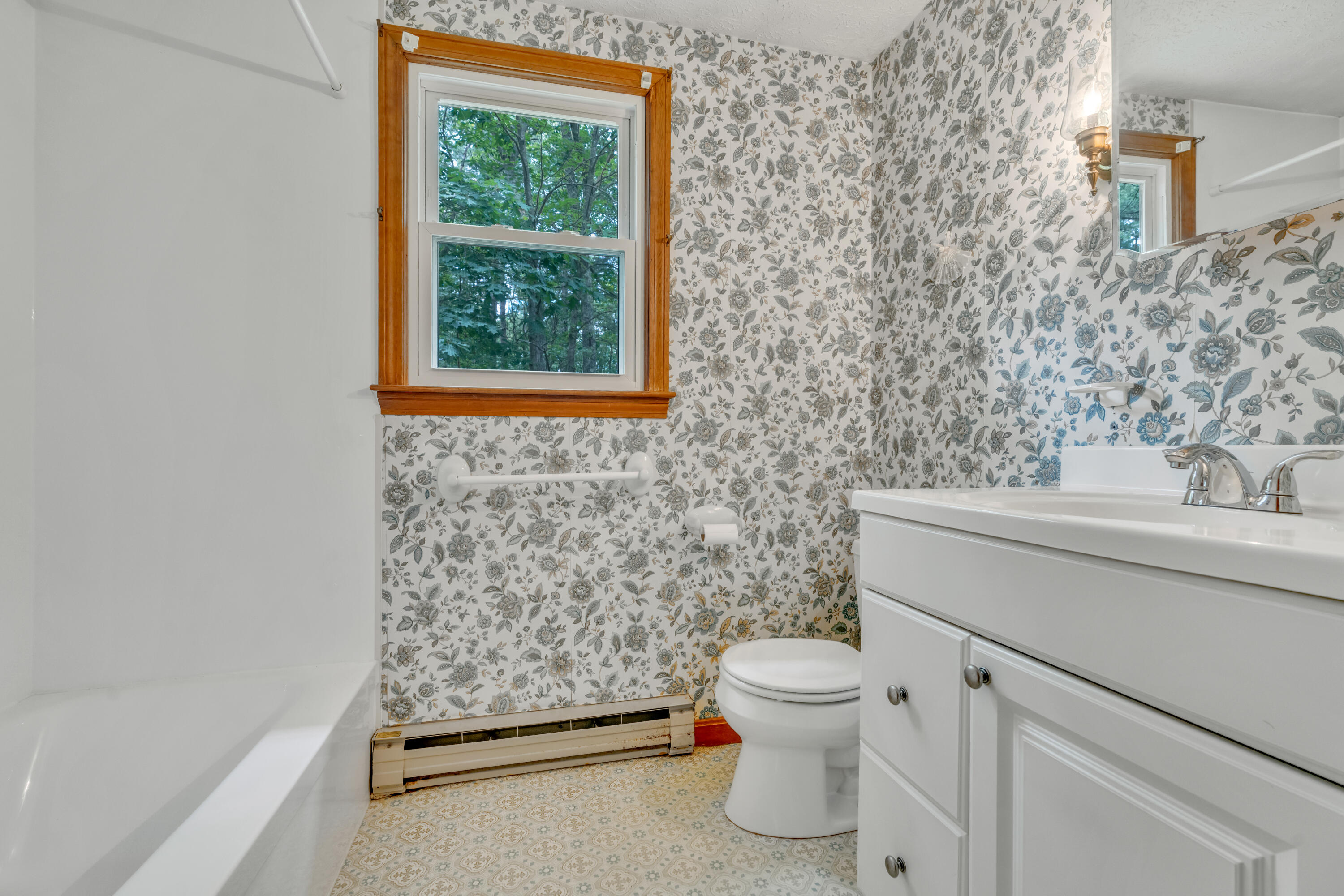 14 Pinewood Circle Biddeford ME 04005