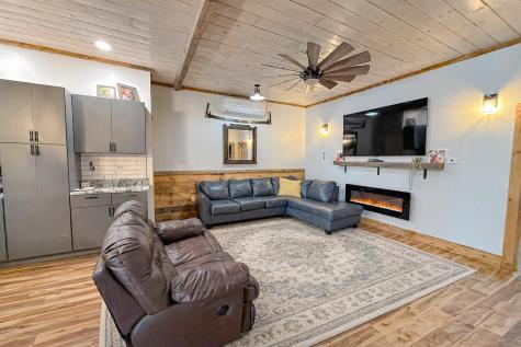 967 Newbury Neck Road Surry ME 04684