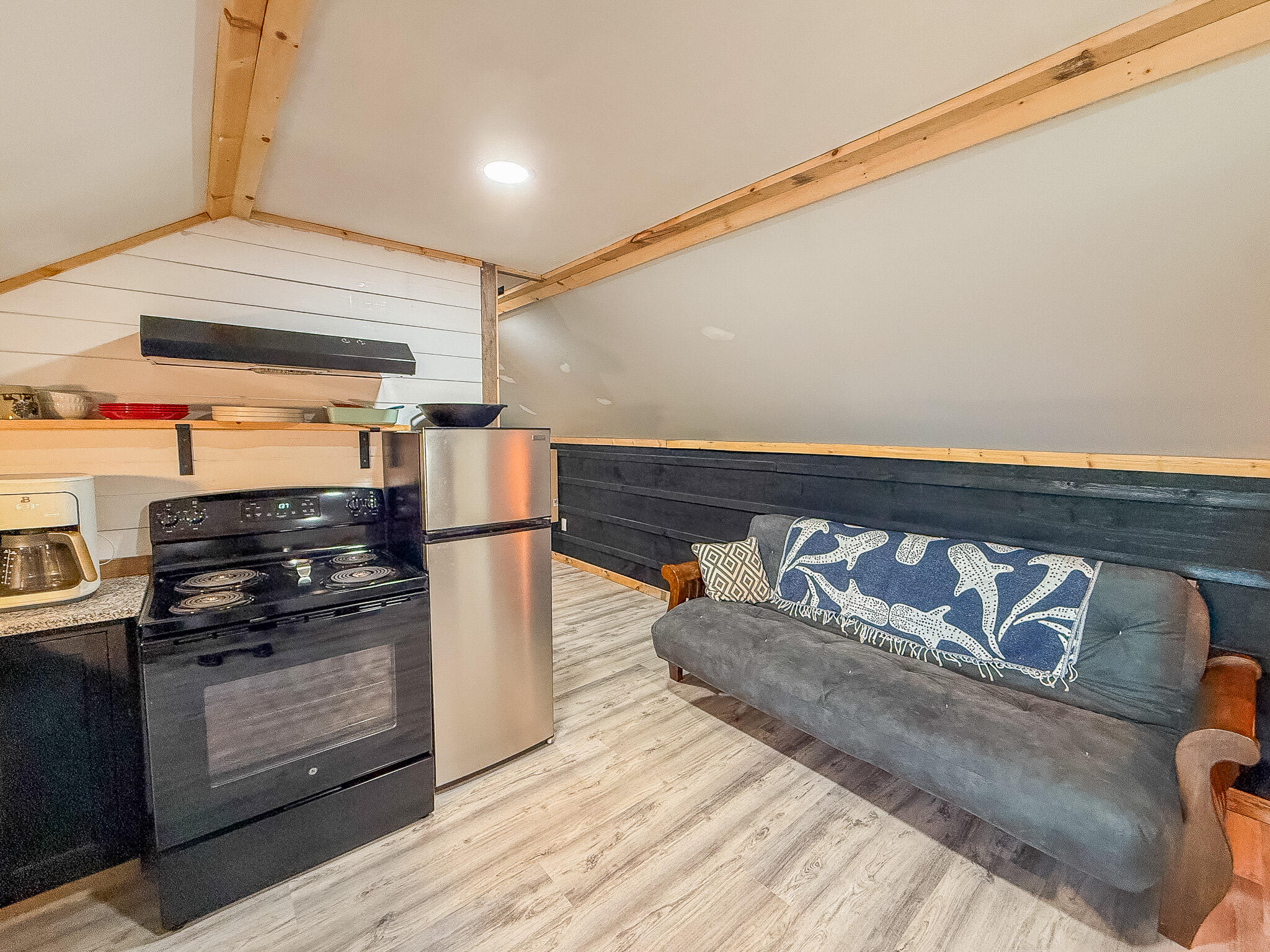967 Newbury Neck Road Surry ME 04684
