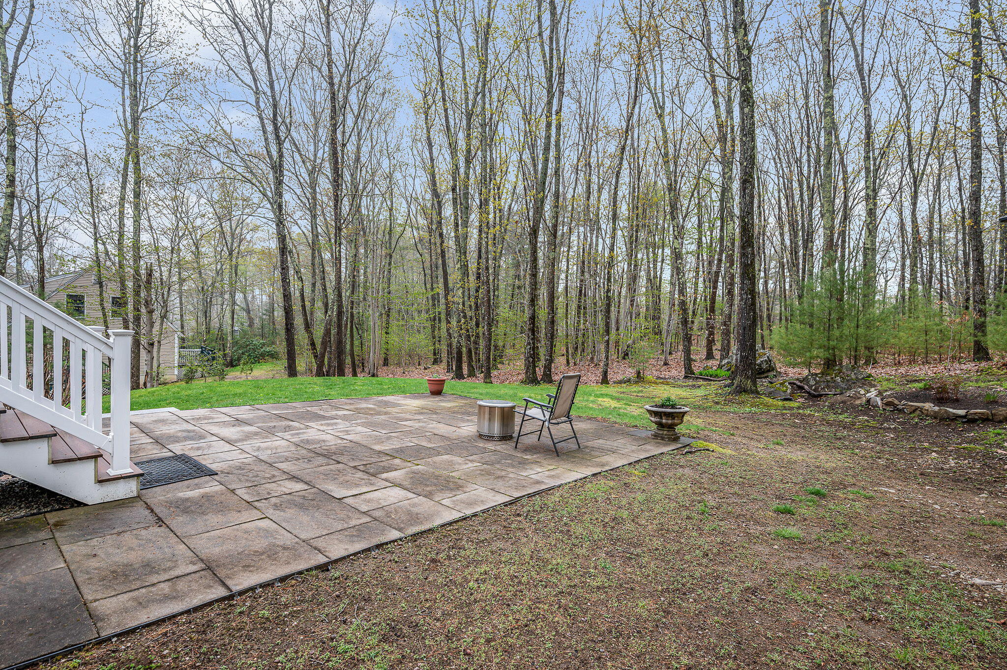 65 Old Post Road York ME 03909