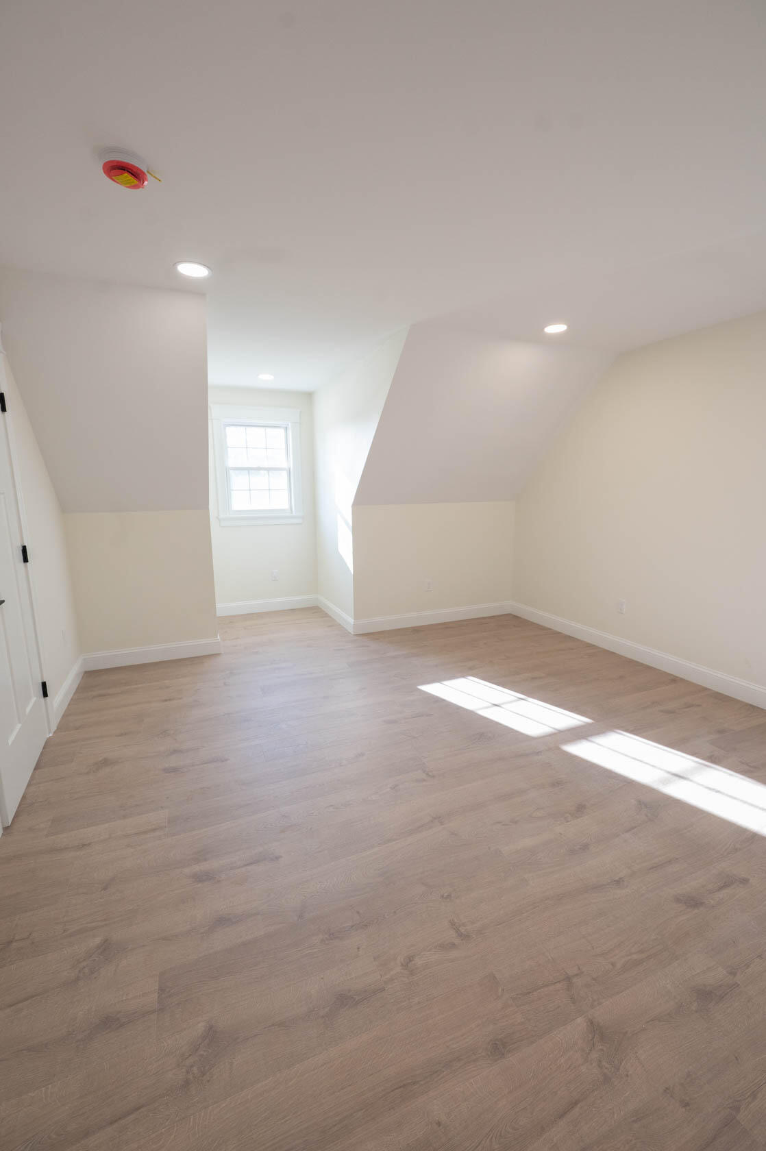29 Pleasant Street Newcastle ME 04553