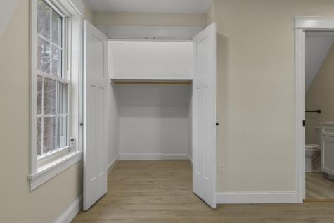 29 Pleasant Street Newcastle ME 04553