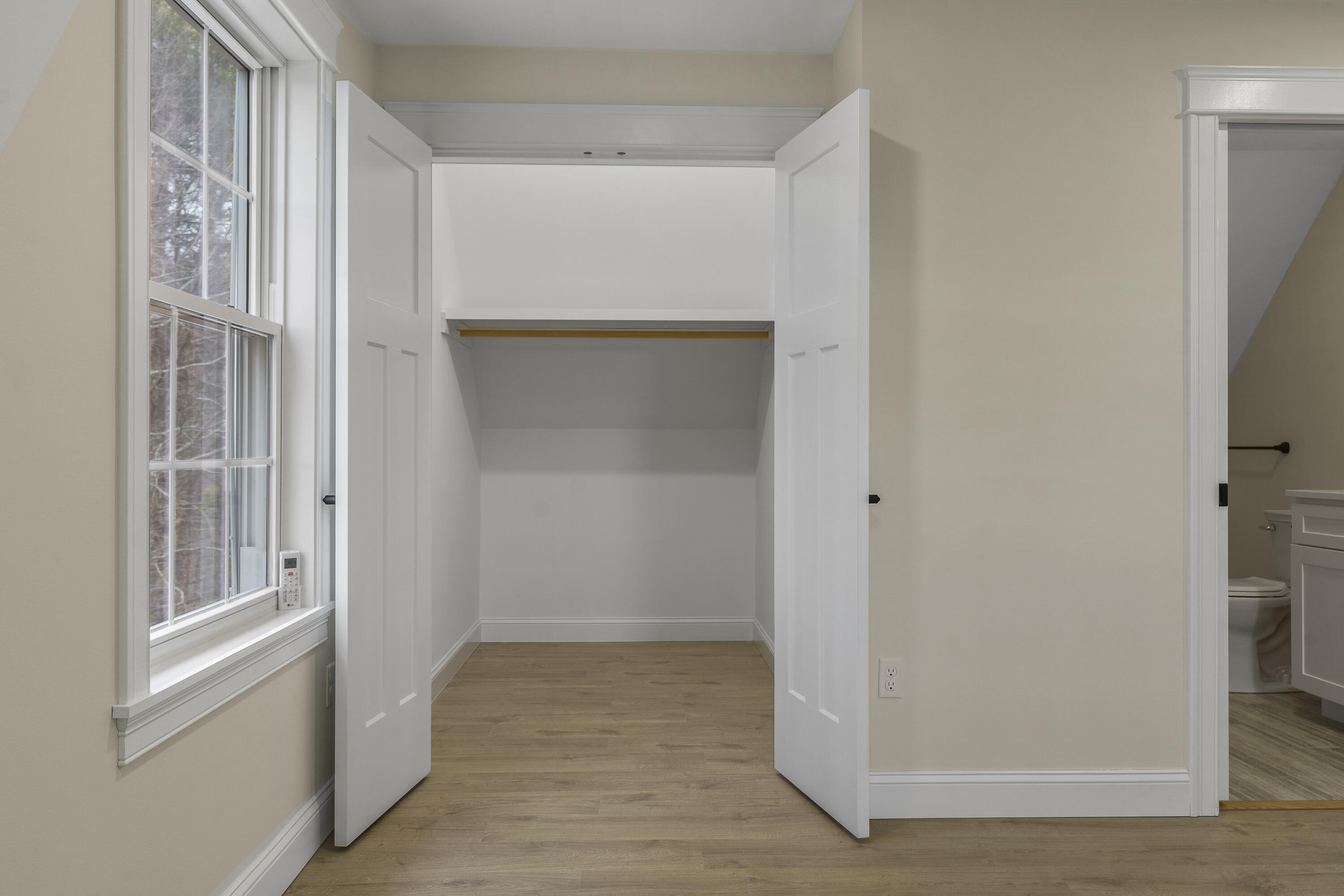 29 Pleasant Street Newcastle ME 04553
