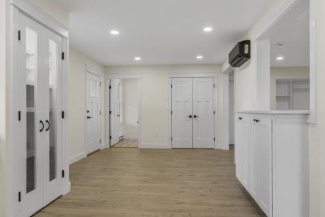29 Pleasant Street Newcastle ME 04553