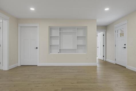 29 Pleasant Street Newcastle ME 04553