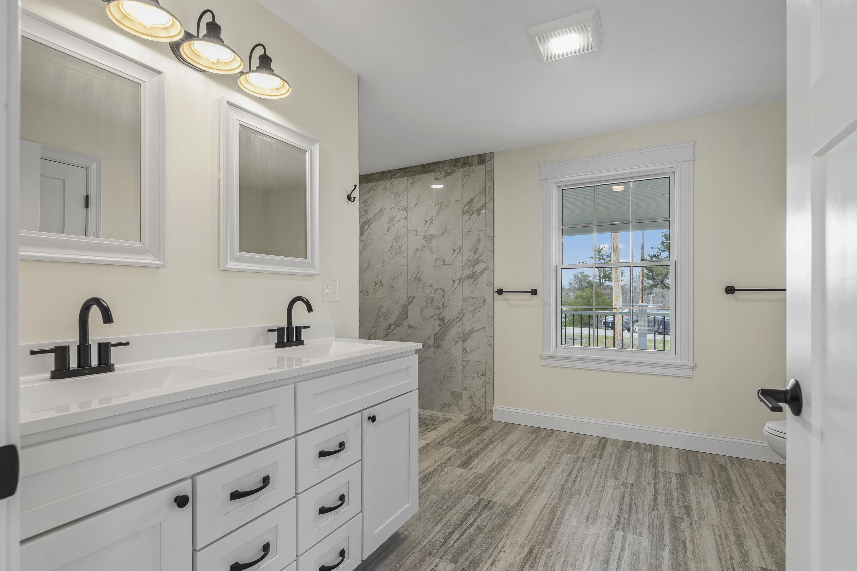 29 Pleasant Street Newcastle ME 04553