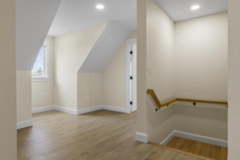 29 Pleasant Street Newcastle ME 04553