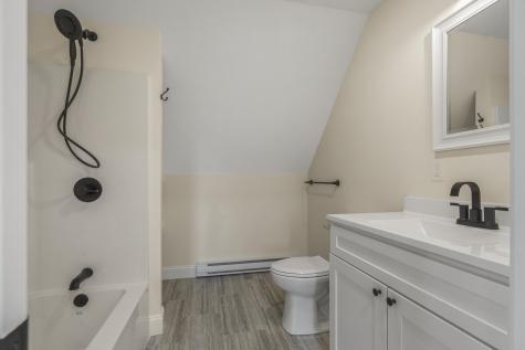 29 Pleasant Street Newcastle ME 04553