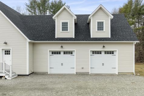 29 Pleasant Street Newcastle ME 04553
