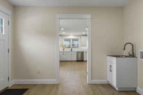 29 Pleasant Street Newcastle ME 04553