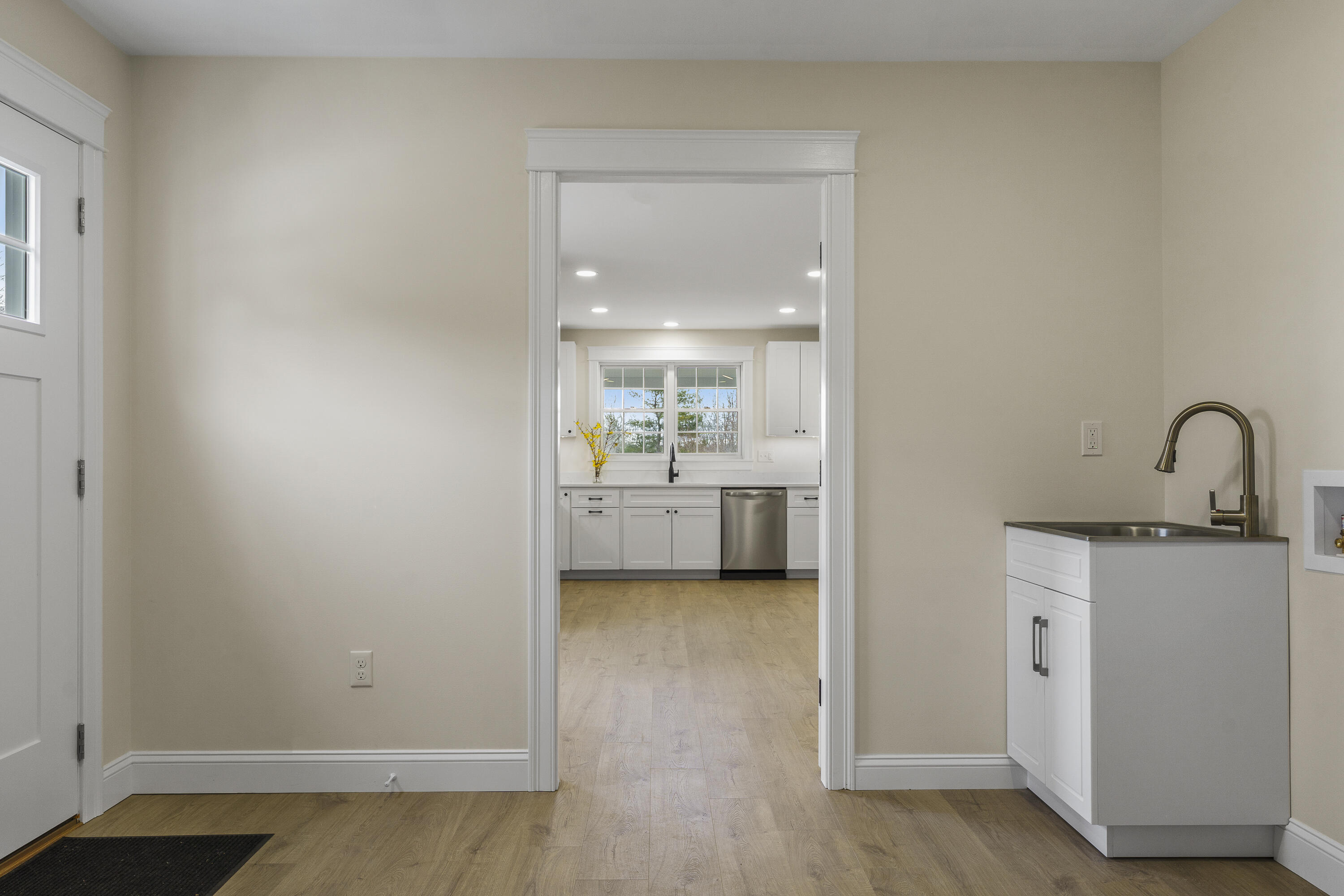 29 Pleasant Street Newcastle ME 04553