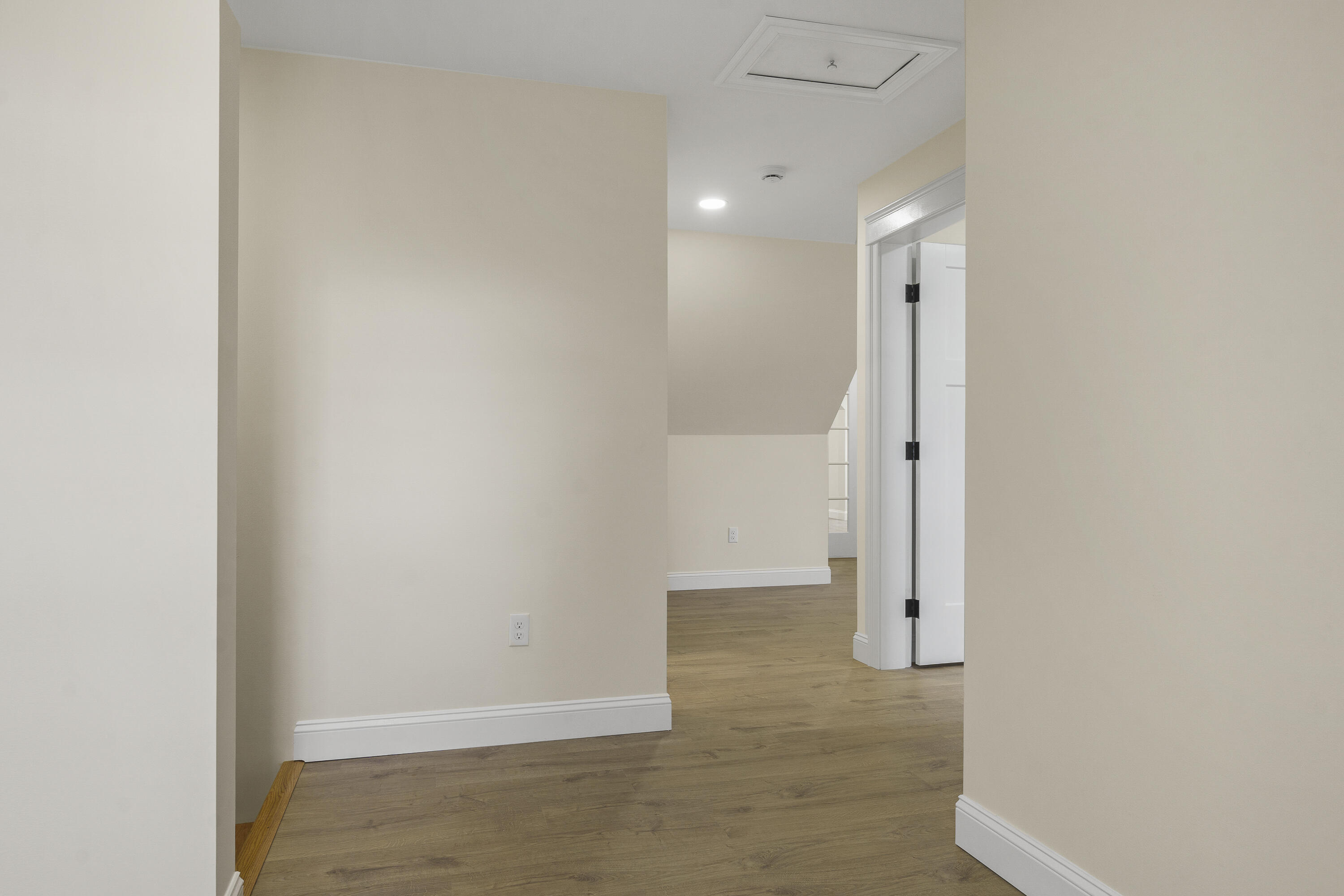 29 Pleasant Street Newcastle ME 04553
