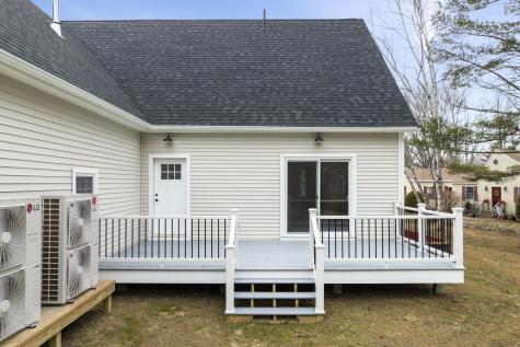 29 Pleasant Street Newcastle ME 04553