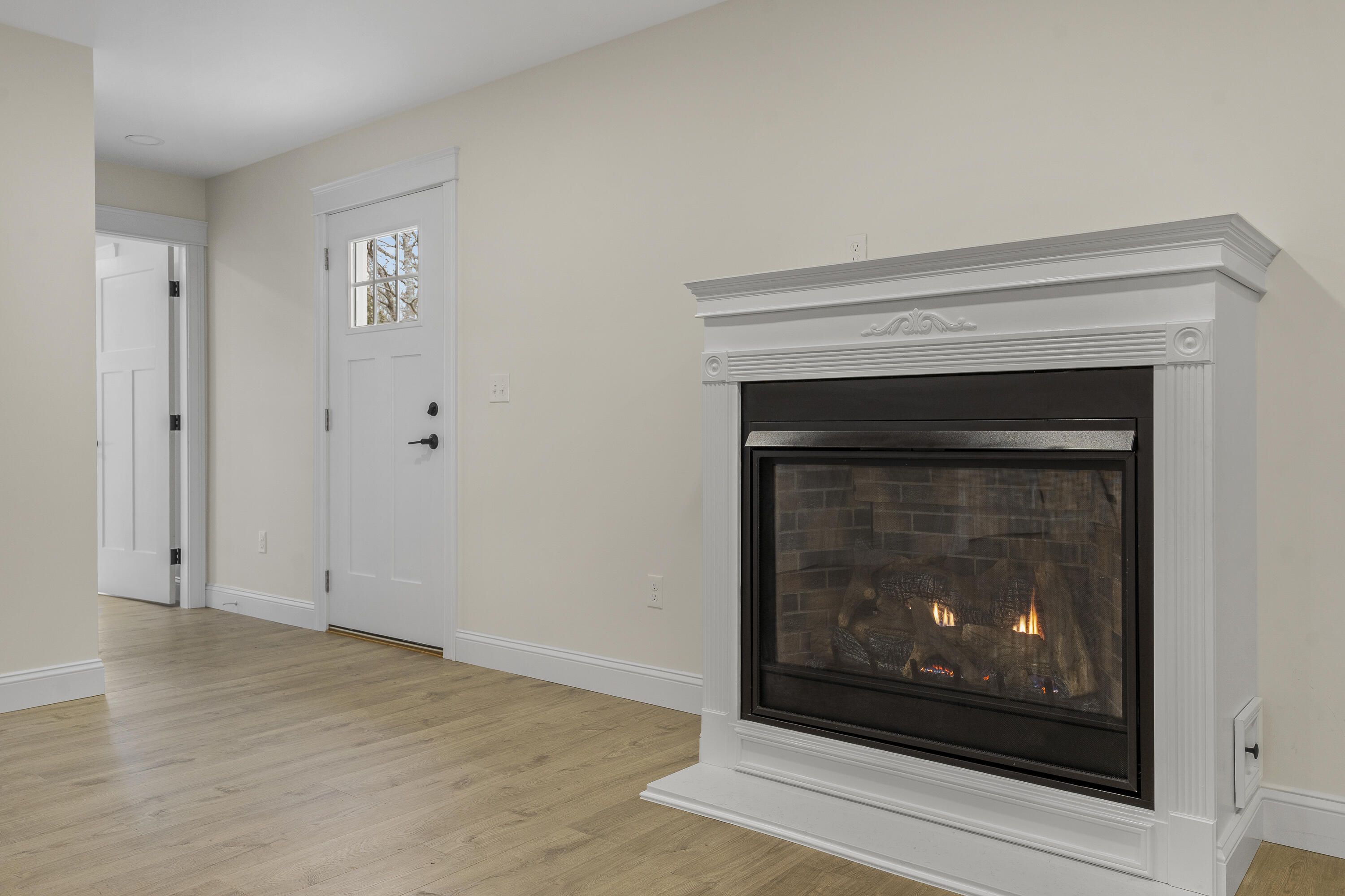29 Pleasant Street Newcastle ME 04553