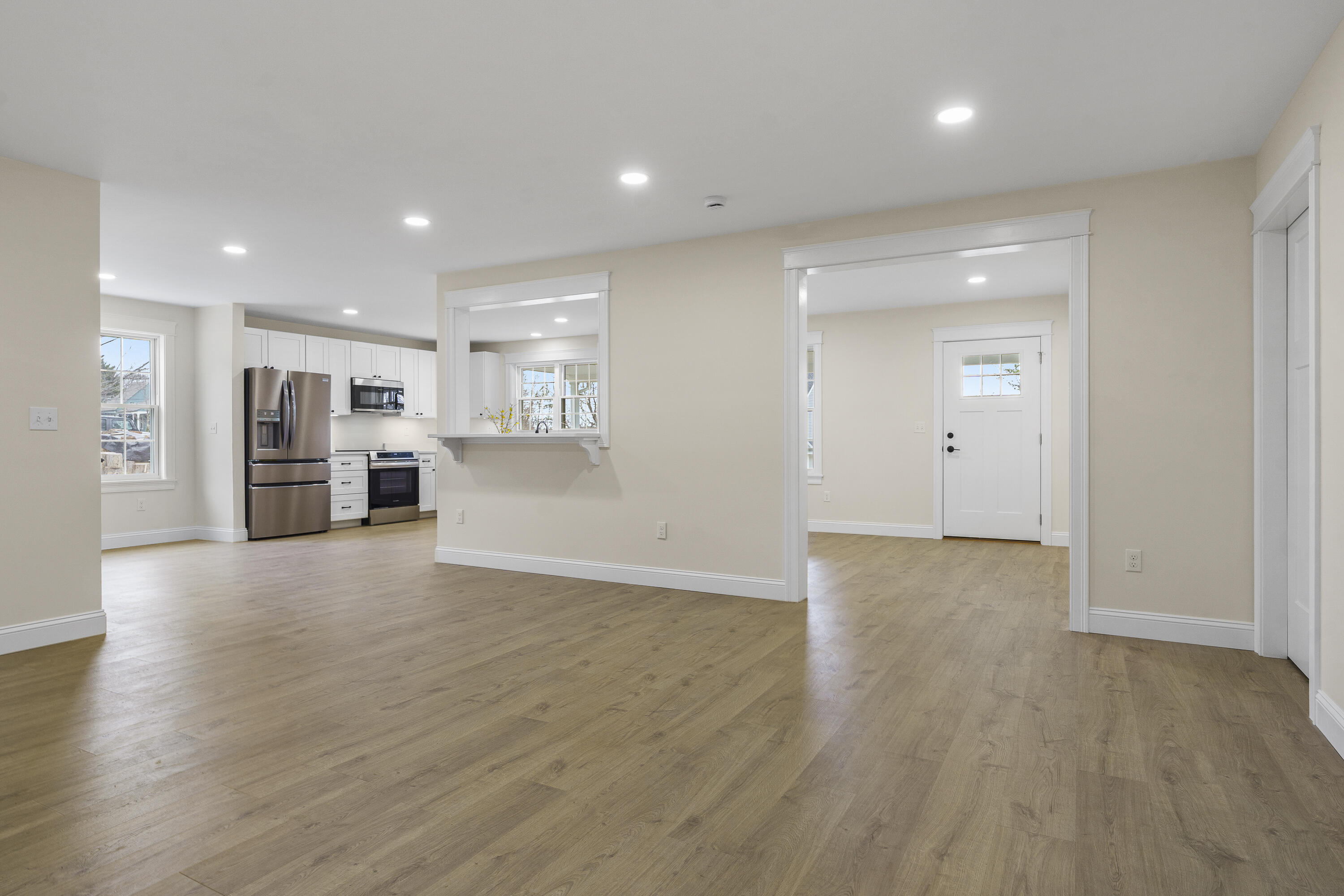 29 Pleasant Street Newcastle ME 04553