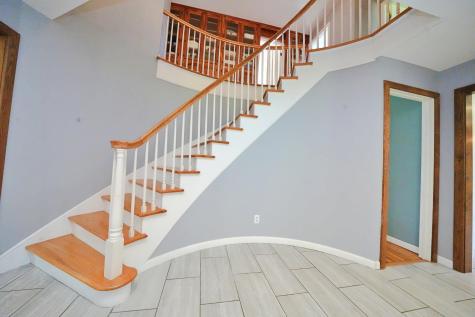 428 Main Street Orono ME 04473