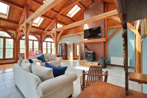 428 Main Street Orono ME 04473