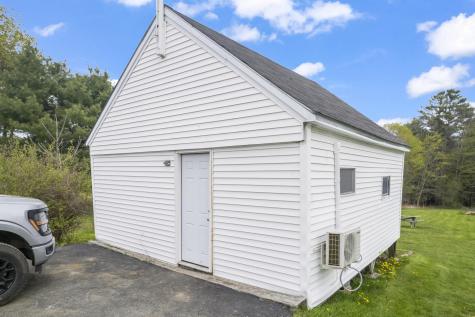 3427 Middle Road Sidney ME 04330