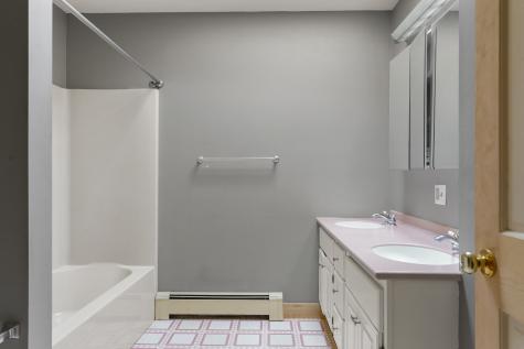 4 Shamrock Lane Damariscotta ME 04543