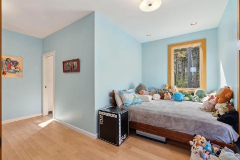 107 Wharf Road Yarmouth ME 04096