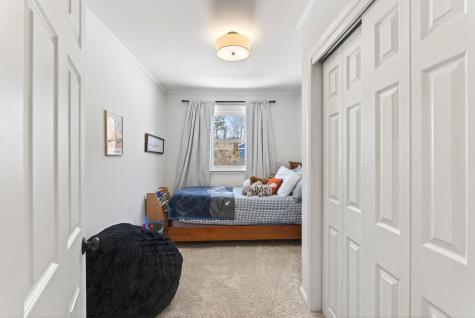 7 Lawn Avenue Cumberland ME 04021
