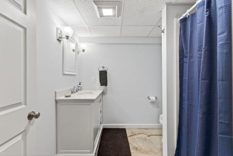 7 Lawn Avenue Cumberland ME 04021