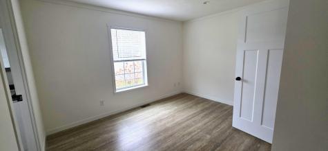 127 Shaker Road Gray ME 04039