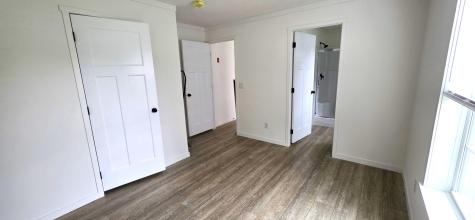 127 Shaker Road Gray ME 04039