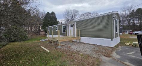 127 Shaker Road Gray ME 04039