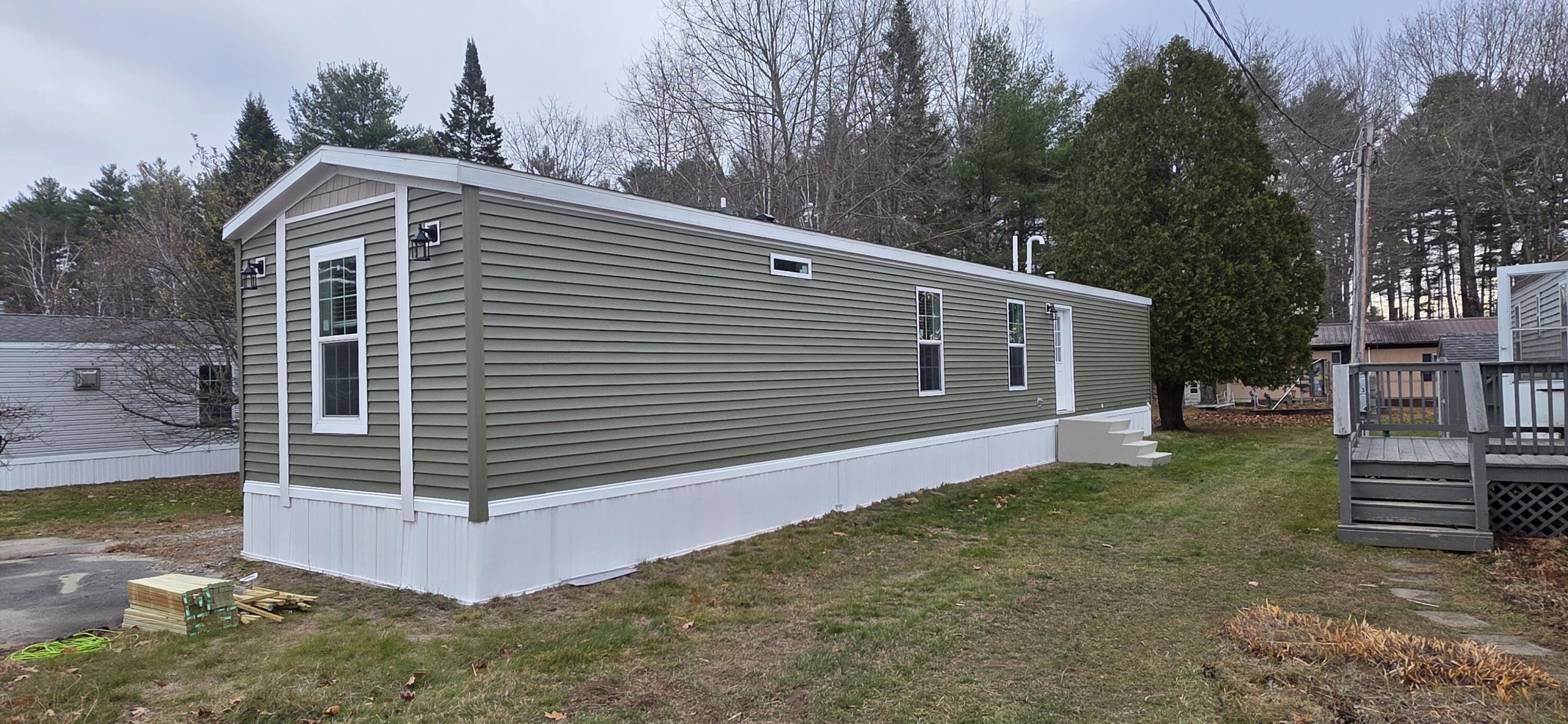 127 Shaker Road Gray ME 04039