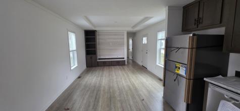 127 Shaker Road Gray ME 04039