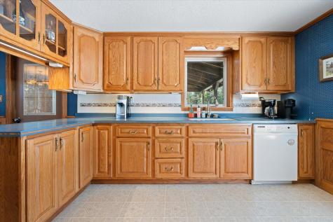 142 Ichabod Lane Hampden ME 04444