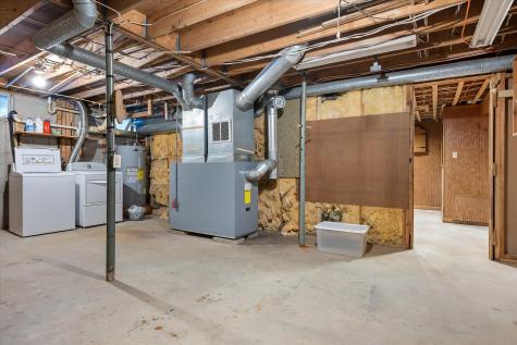 142 Ichabod Lane Hampden ME 04444