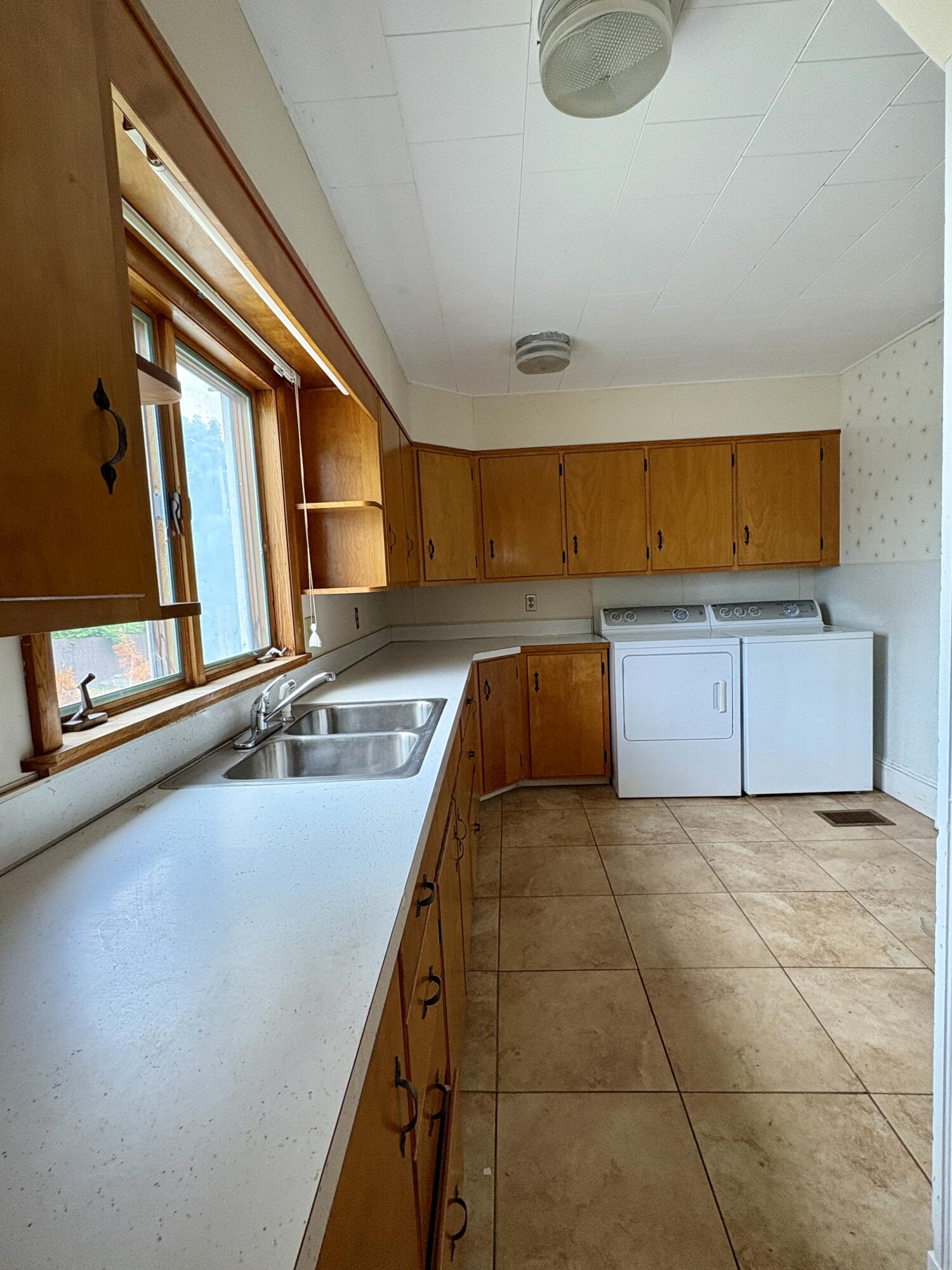 22 Church Street Brewer ME 04412